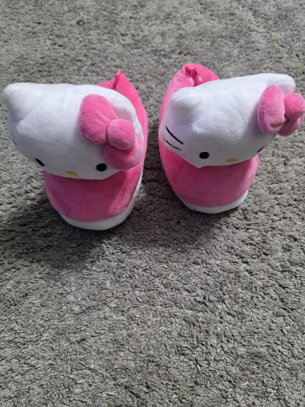 Hello Kitty Plush Pink Slippers